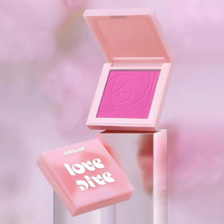 عکس 2: رژگونه پودری و مات شیگلم SHEGLAM