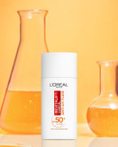 عکس 1: ضد آفتاب فلوئیدی رویتالیفت لورال +SPF50