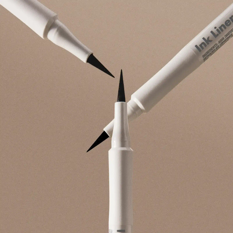 خط چشم ماژیکی مدل Ink Liner مشکی مات ۲۴ ساعته فارماسی